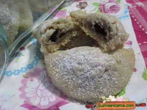 Frollini alle noci con crema nesquik, buonissimi e facili da preparare