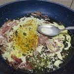 Spaghetti veloci speck e curcuma
