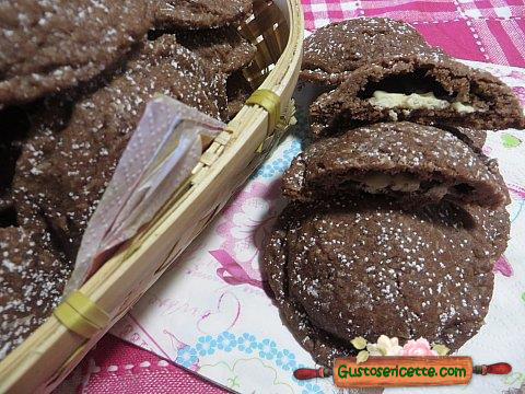 Dolcetti al cocco con cuore di cioccolato