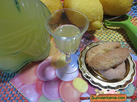 Limoncello fatto in casa