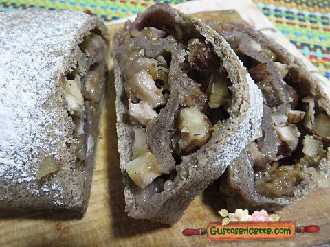 Strudel fichi freschi quinoa nera e nocciole