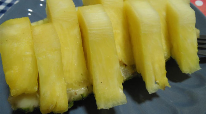 Ananas al forno con limoncello