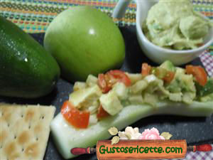 Barchette cetrioli sfiziose mela verde e avocado
