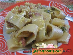 Calamarata alla carbonara funghi e asparagi