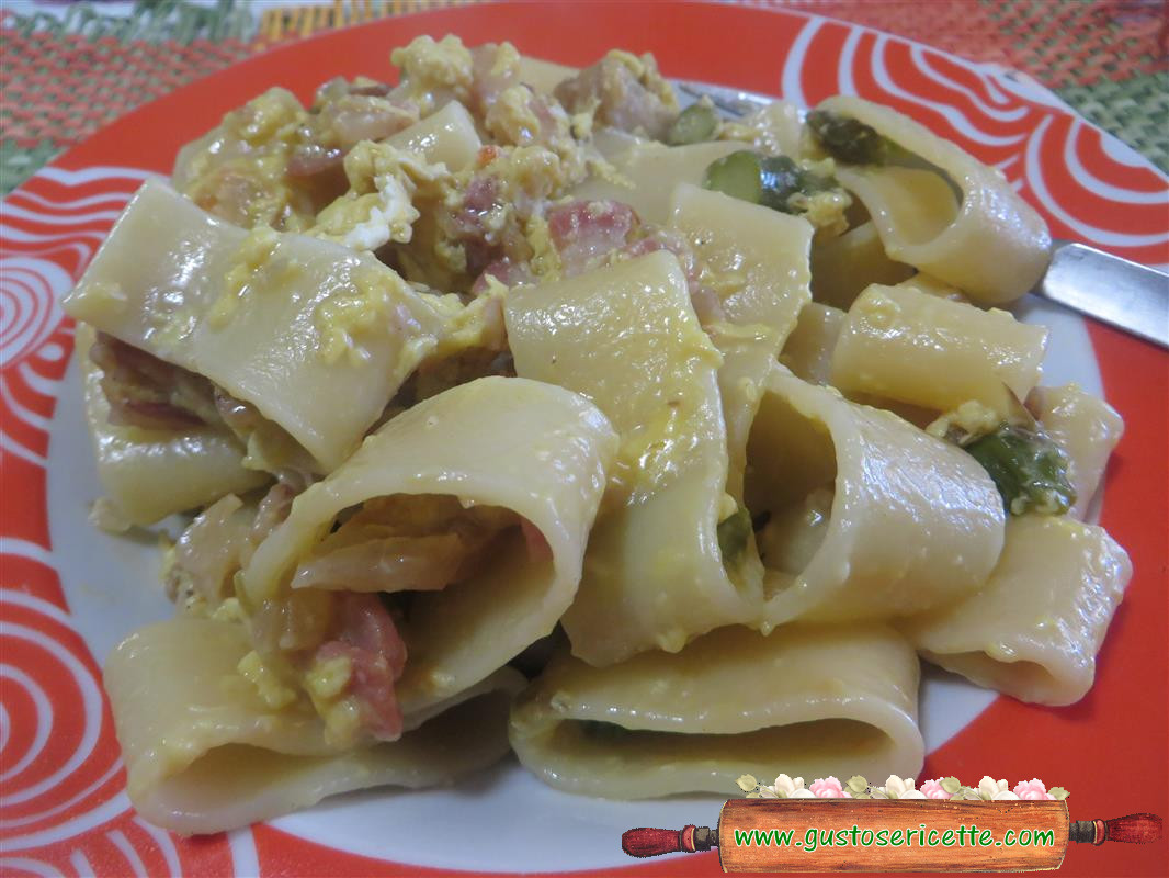 Calamarata alla carbonara funghi e asparagi