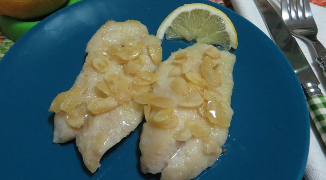 Filetti di cernia alle mandorle