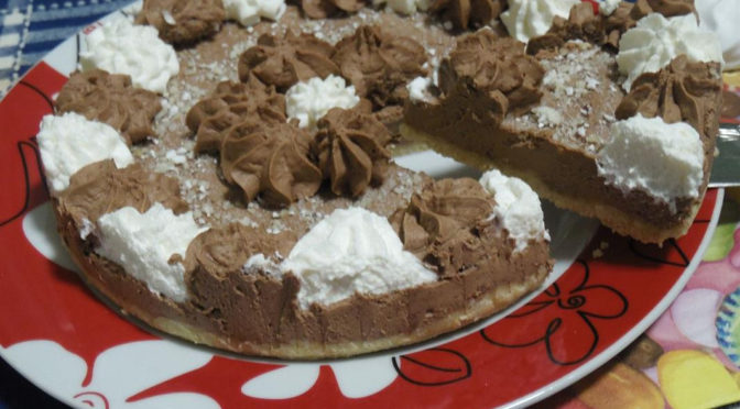 Cheesecake al cioccolato e meringhe