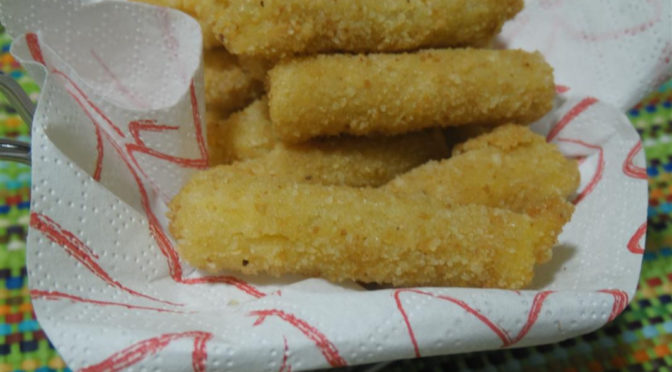 Pasta fritta ripiena con wurstel
