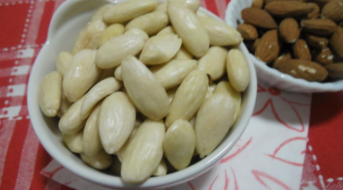 Pelare velocemente le mandorle