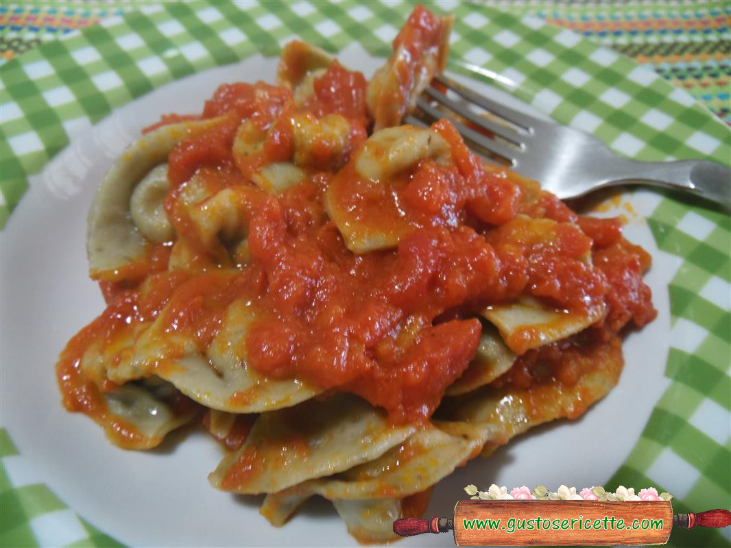 Cappelletti al radicchio e ricotta