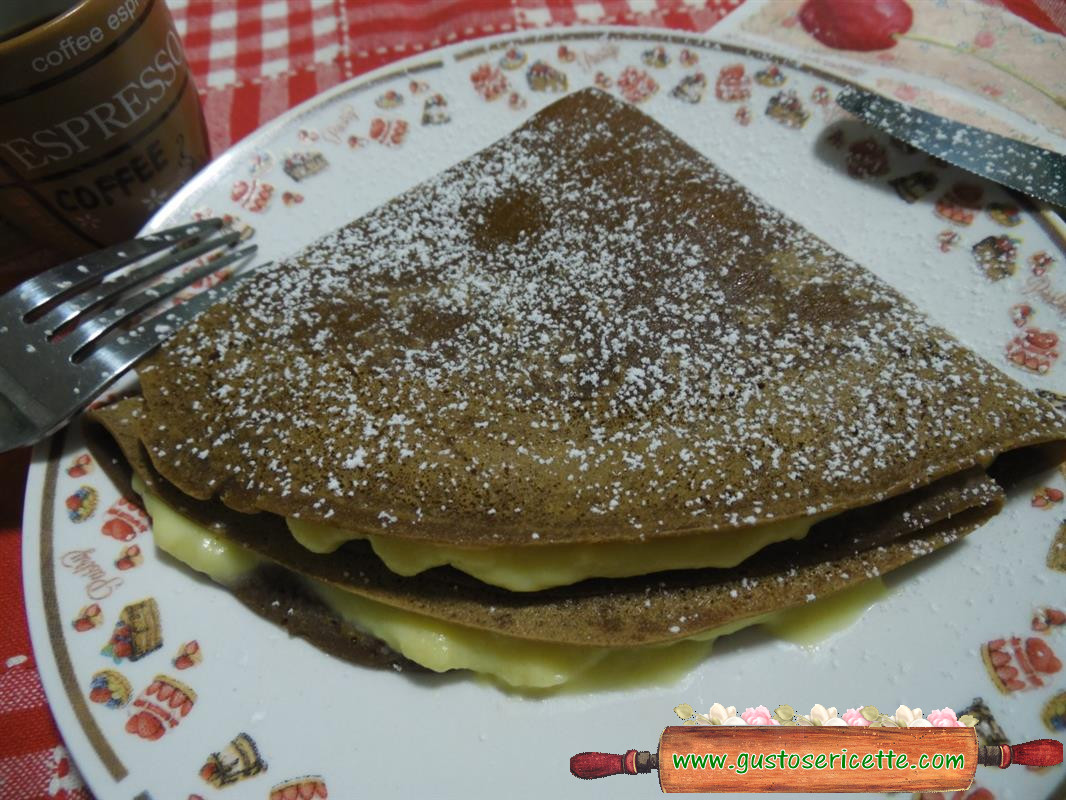 Crepes al caffe e crema pasticcera