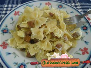 Pasta alla carbonara con patate rosse novelle