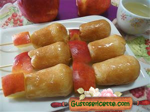 Spiedini di frutta e babà di Luca Montersino