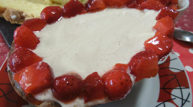 Tiramisu con colomba e fragole al brachetto