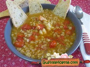 Zuppa di farro con gamberoni