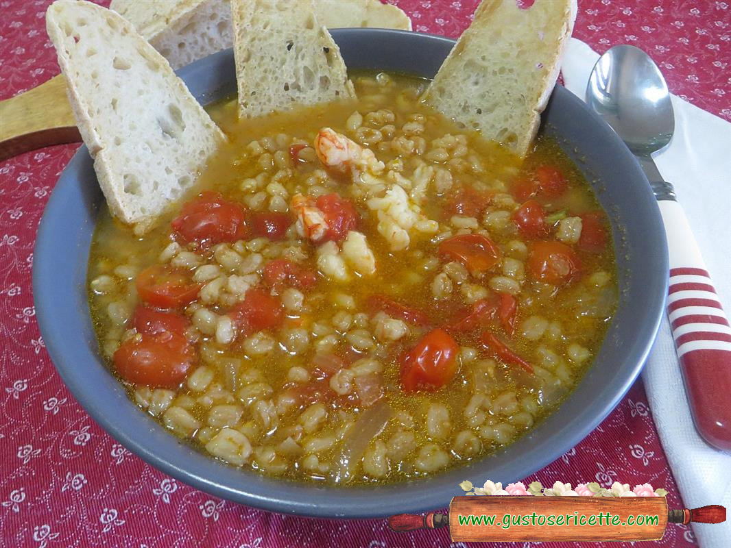 Zuppa di farro con gamberoni