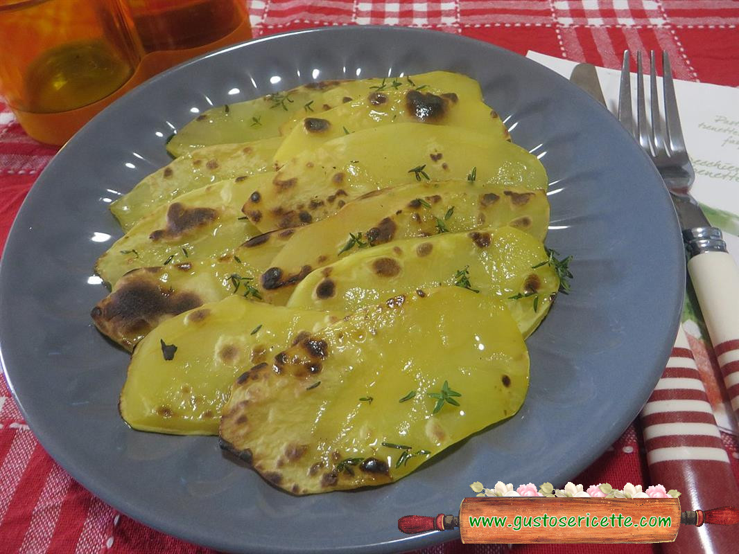 Patate rosse con curry alla griglia