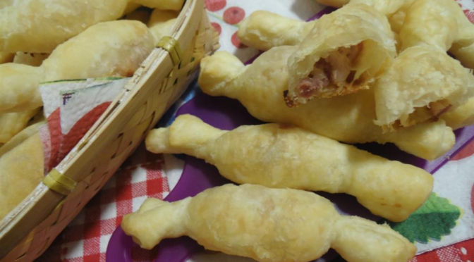 Caramelle di pasta sfoglia salsiccia e taleggio