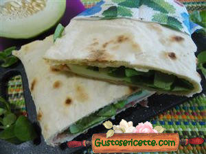 Piadina con esubero lievito madre e farina di kamut