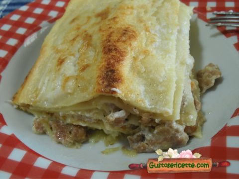 Lasagna in bianco con patate rosse