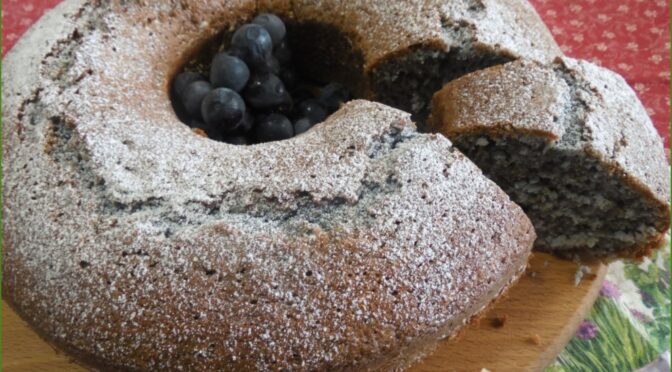 Ciambellone uva fragola e spumante