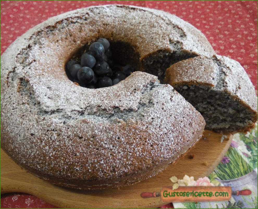 Ciambellone uva fragola e spumante