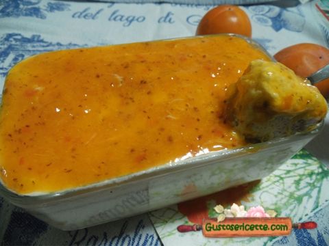 Tiramisù ai cachi con uova pastorizzate