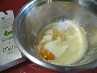 Mettere gli ingredienti in una ciotola